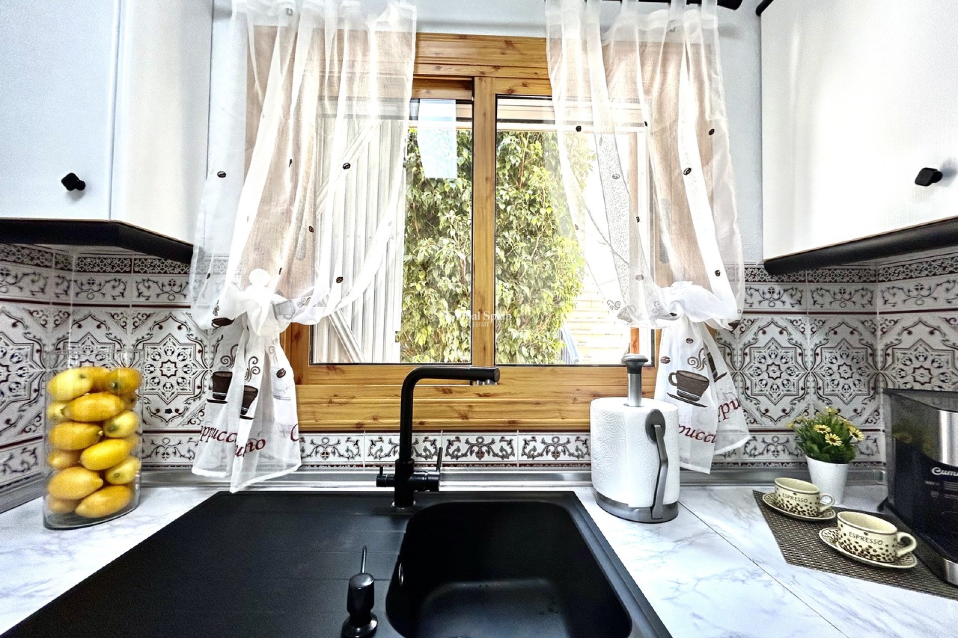 Resale - HOUSE -
PLAYA FLAMENCA - Costa Blanca