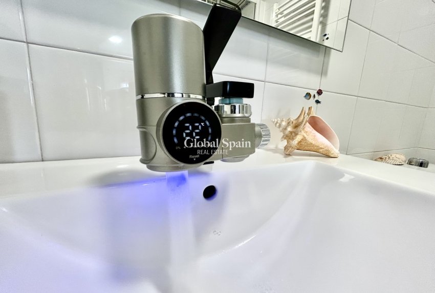 Resale - HOUSE -
PLAYA FLAMENCA - Costa Blanca