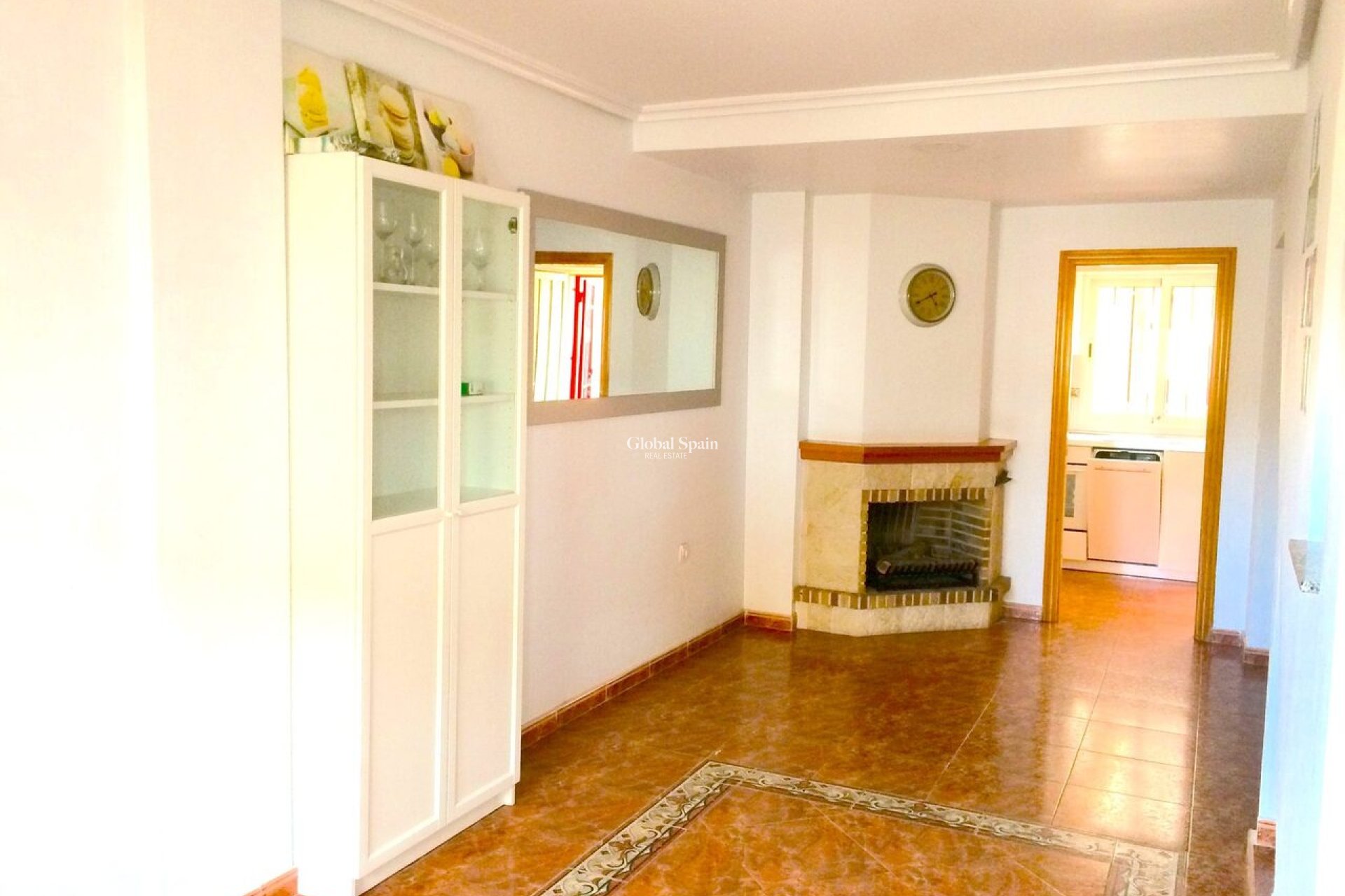 Resale - HOUSE -
PLAYA FLAMENCA - Costa Blanca