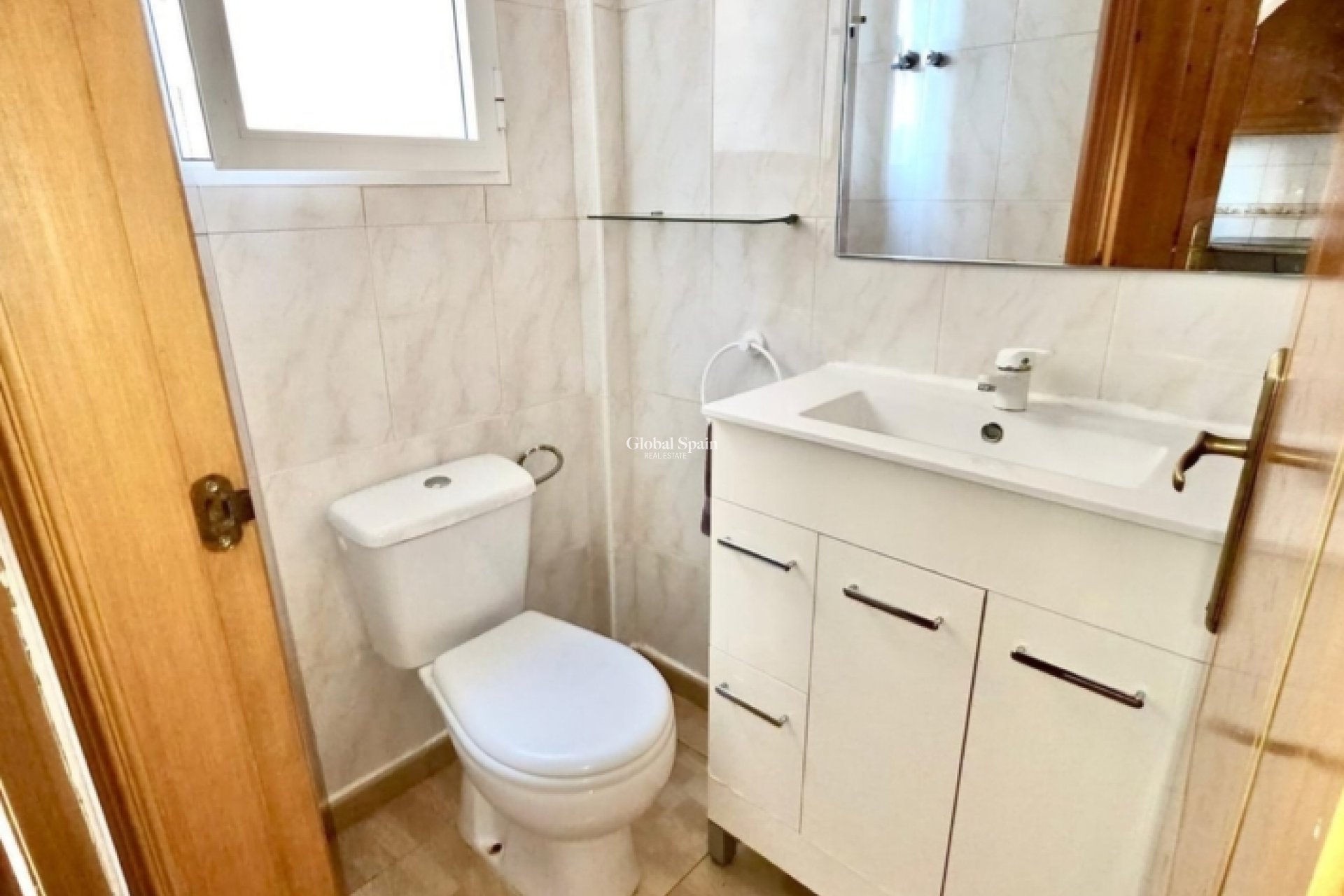 Resale - HOUSE -
PLAYA FLAMENCA - Costa Blanca