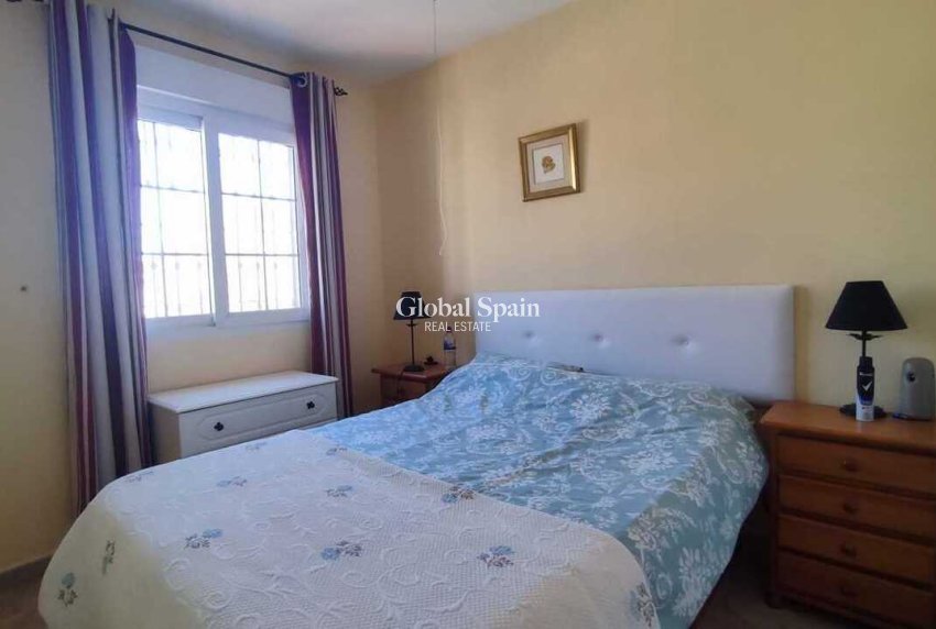 Resale - HOUSE -
PLAYA FLAMENCA - Costa Blanca