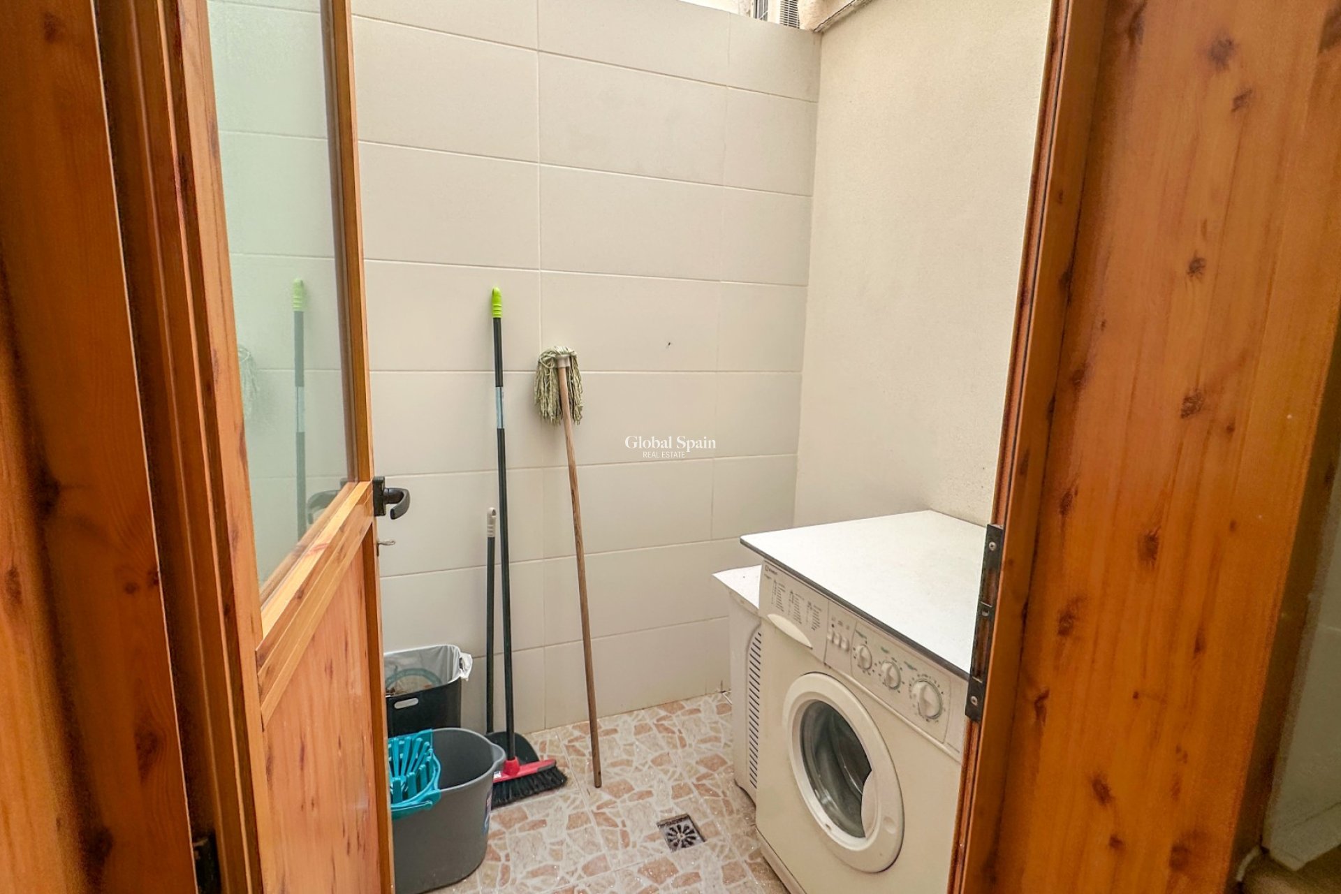 Resale - HOUSE -
PLAYA FLAMENCA - Costa Blanca