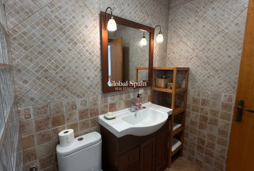 Resale - HOUSE -
PLAYA FLAMENCA - Costa Blanca