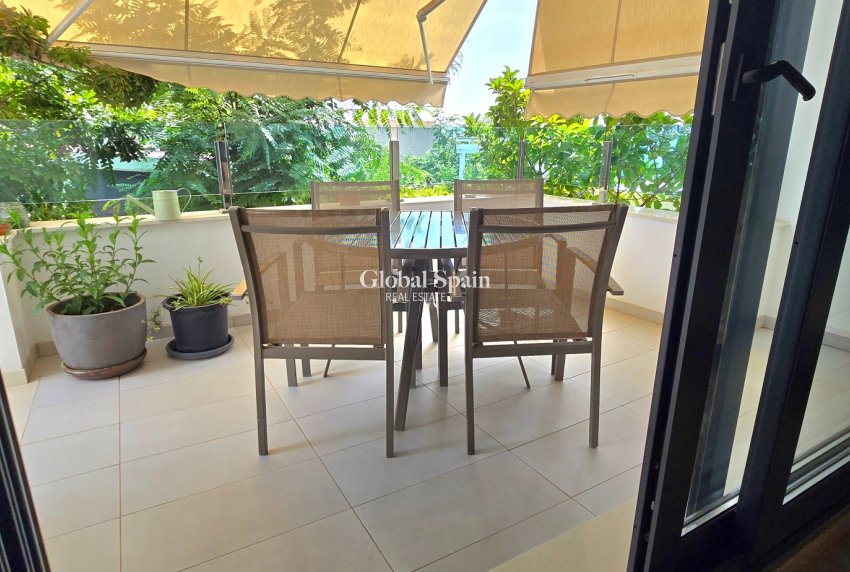 Resale - HOUSE -
POLOP - Alberca