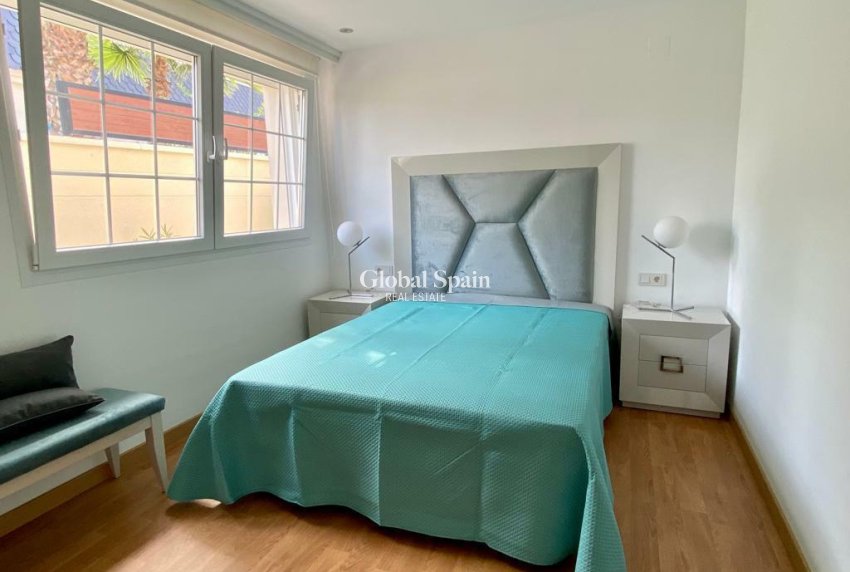 Resale - HOUSE -
POLOP - Costa Blanca