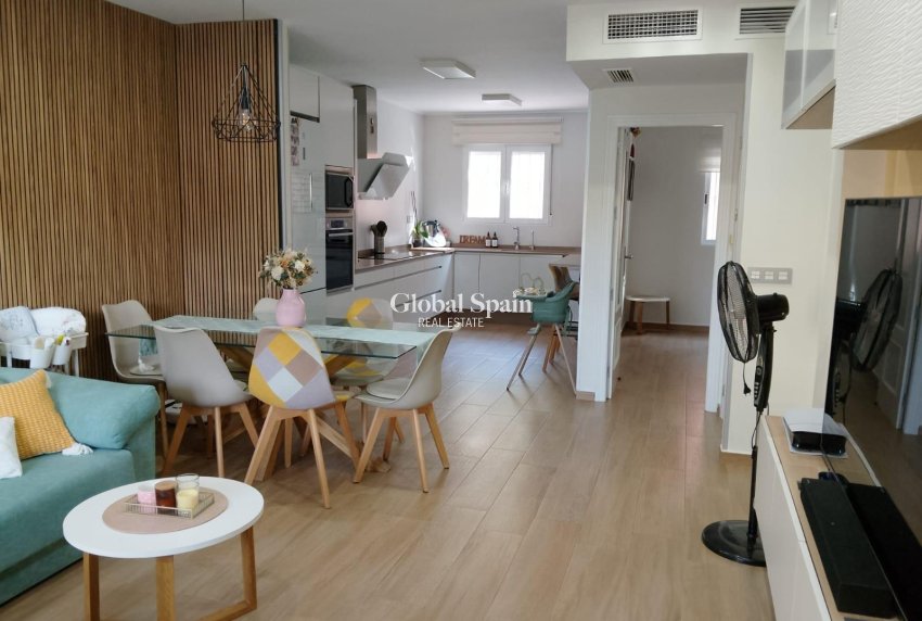 Resale - HOUSE -
PUERTO DE MAZARRÓN - Cuatro Plumas-la Cumbre