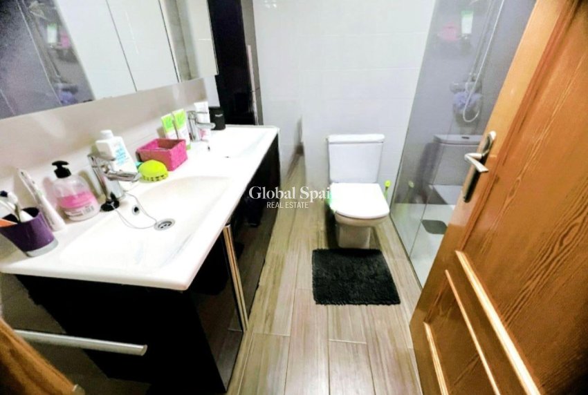 Resale - HOUSE -
PUERTO DE MAZARRÓN - El Alcolar