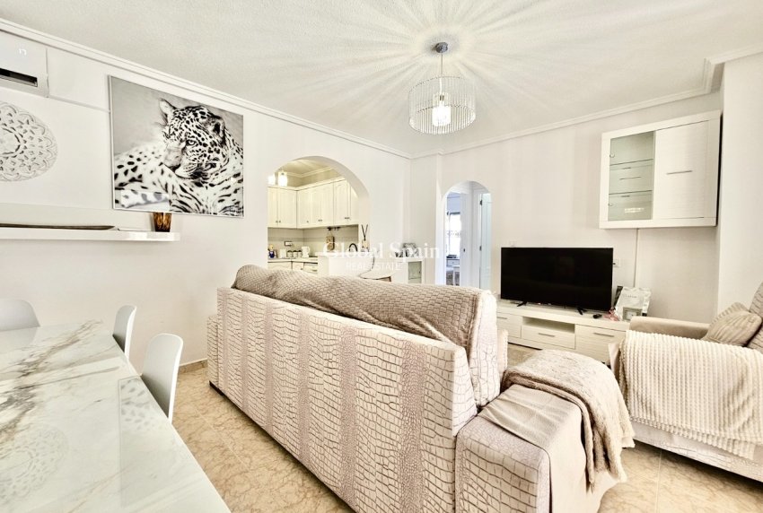 Resale - HOUSE -
PUNTA PRIMA - Costa Blanca