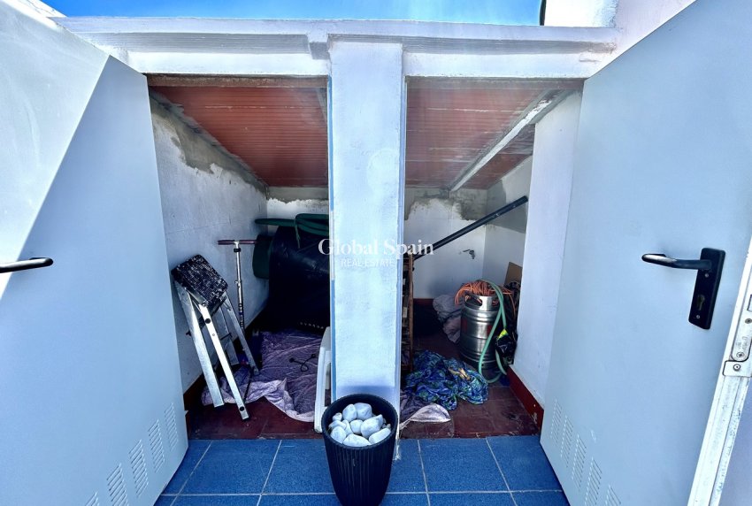 Resale - HOUSE -
PUNTA PRIMA - Costa Blanca