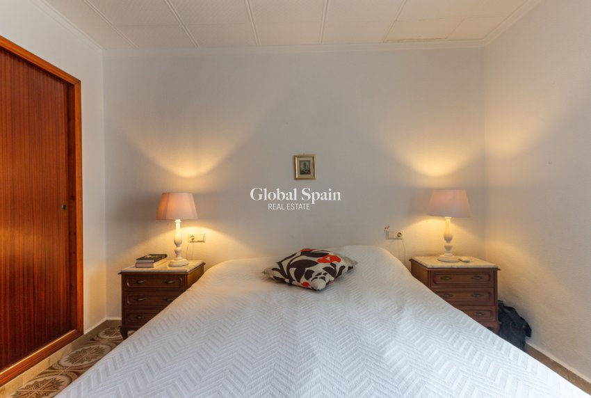 Resale - HOUSE -
PUNTA PRIMA - Costa Blanca