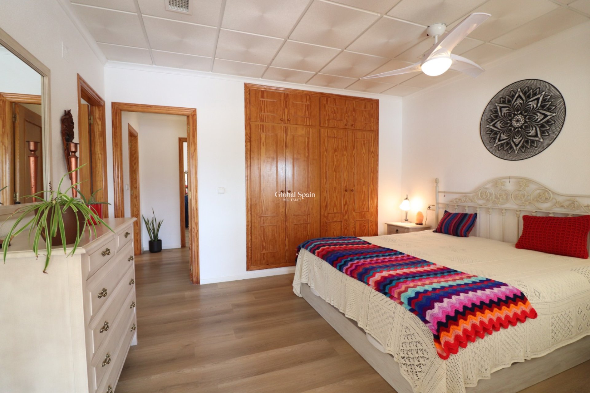 Resale - HOUSE -
Rafal - El Mudamiento