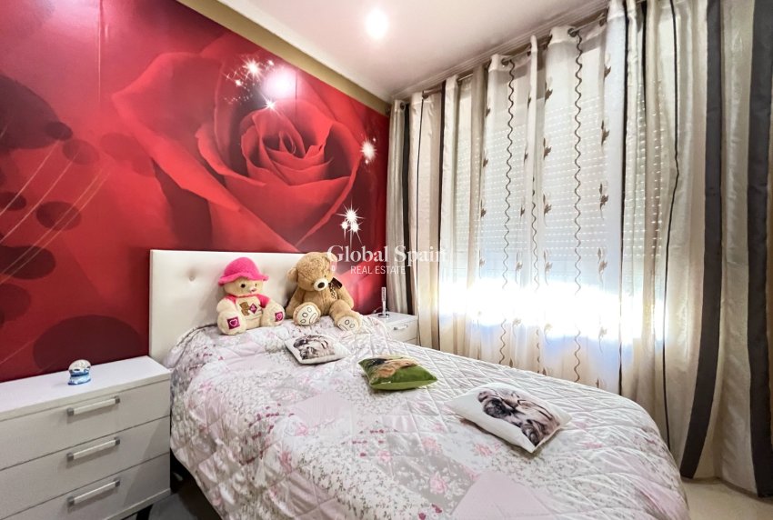 Resale - HOUSE -
RAFELCOFER - Centro