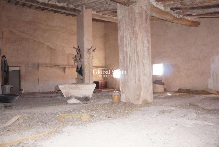 Resale - HOUSE -
RASPAY - Inland