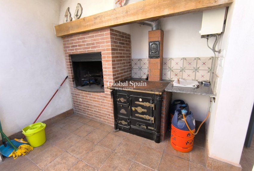 Resale - HOUSE -
RASPAY - Inland