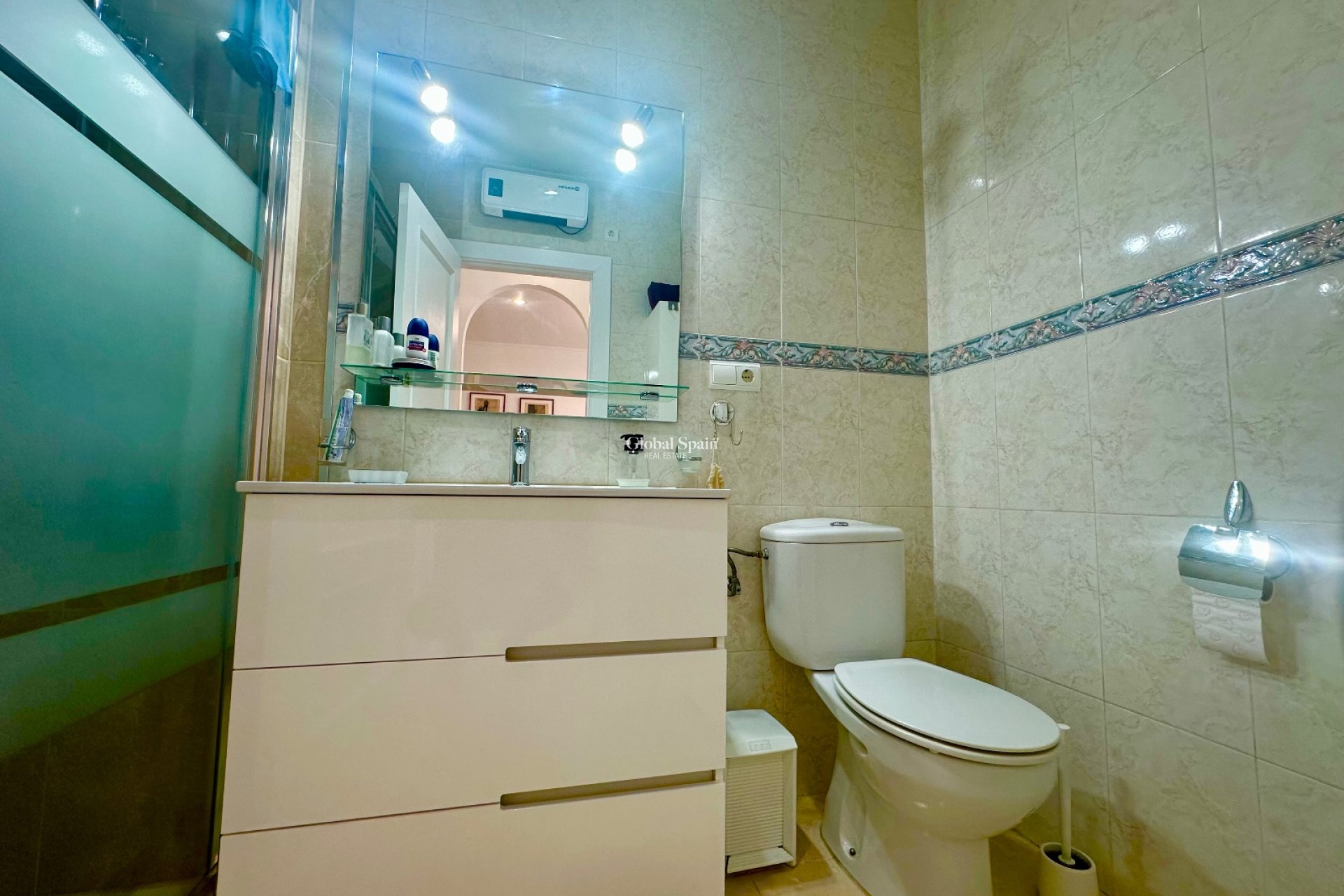 Resale - HOUSE -
ROJALES - Benimar