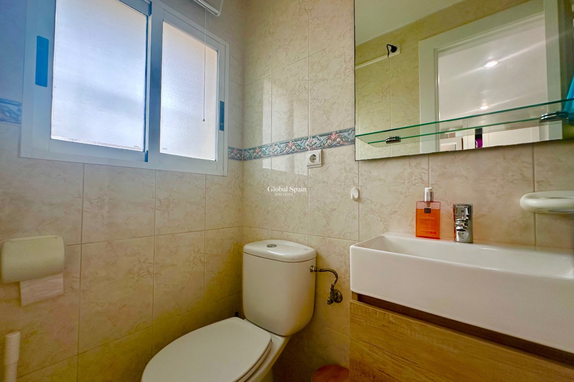 Resale - HOUSE -
ROJALES - Benimar