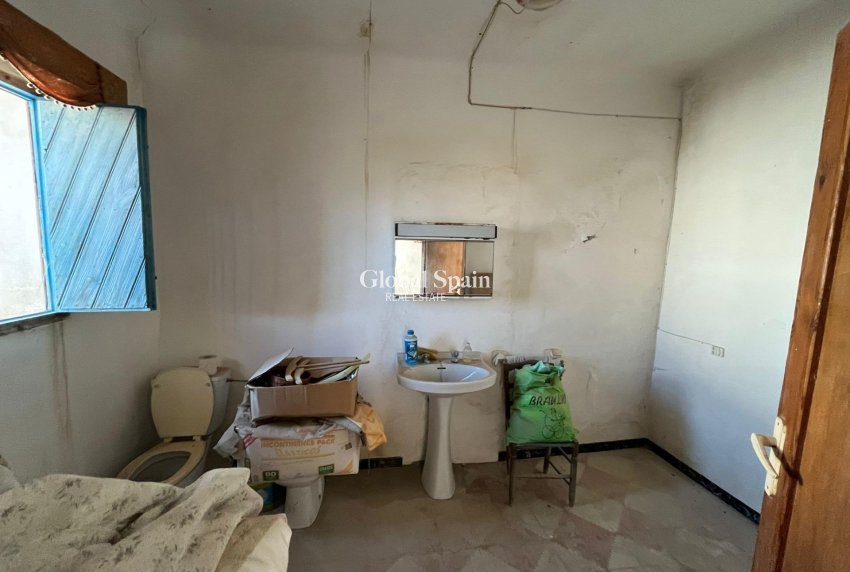 Resale - HOUSE -
Rojales - Centro