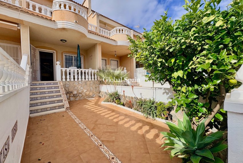 Resale - HOUSE -
ROJALES - Inland