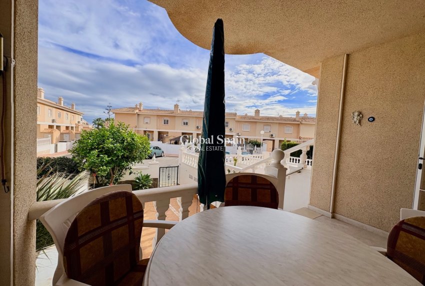 Resale - HOUSE -
ROJALES - Inland