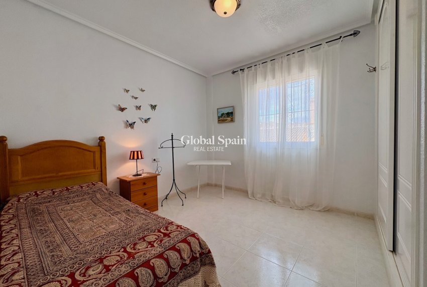 Resale - HOUSE -
ROJALES - Inland