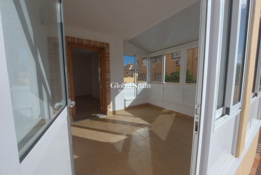 Resale - HOUSE -
ROJALES - Inland
