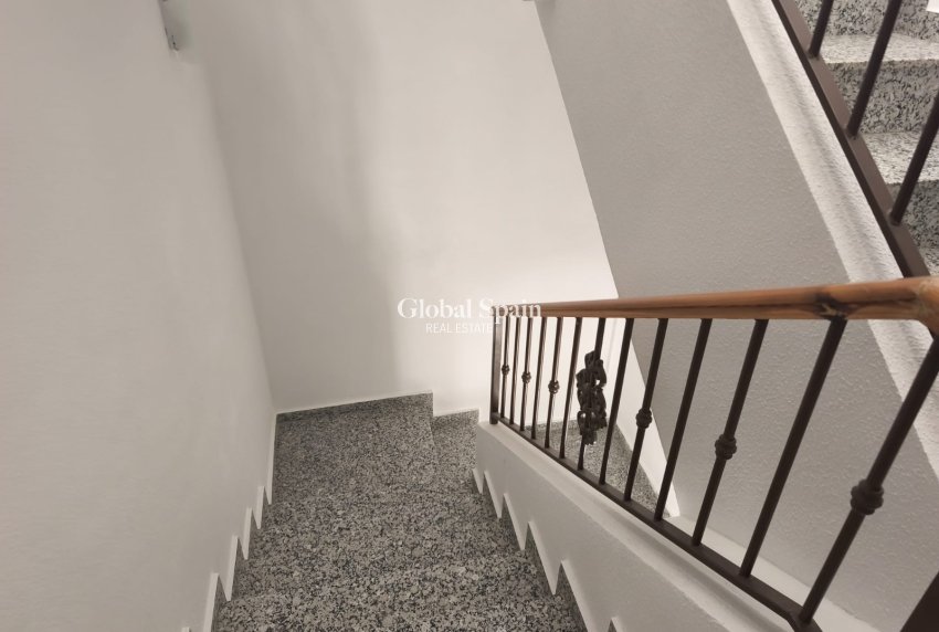 Resale - HOUSE -
ROJALES - Inland