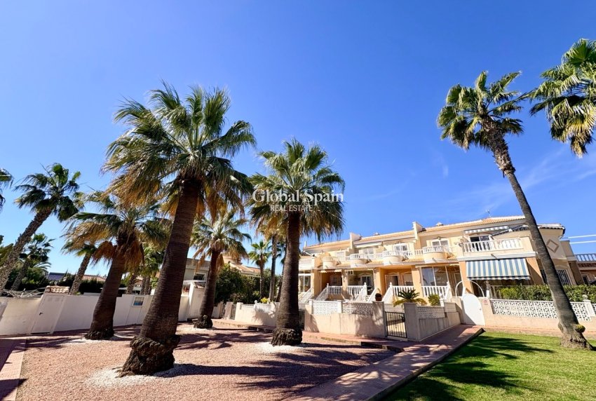 Resale - HOUSE -
ROJALES - Inland