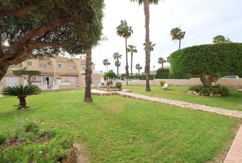 Resale - HOUSE -
ROJALES - Inland