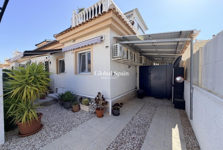 Resale - HOUSE -
ROJALES - Inland