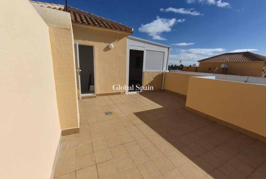 Resale - HOUSE -
ROJALES - Lo Marabú