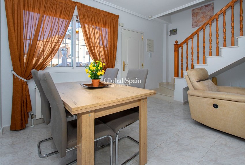 Resale - HOUSE -
ROJALES - Pueblo