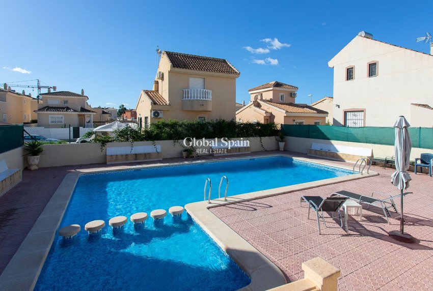 Resale - HOUSE -
ROJALES - Pueblo