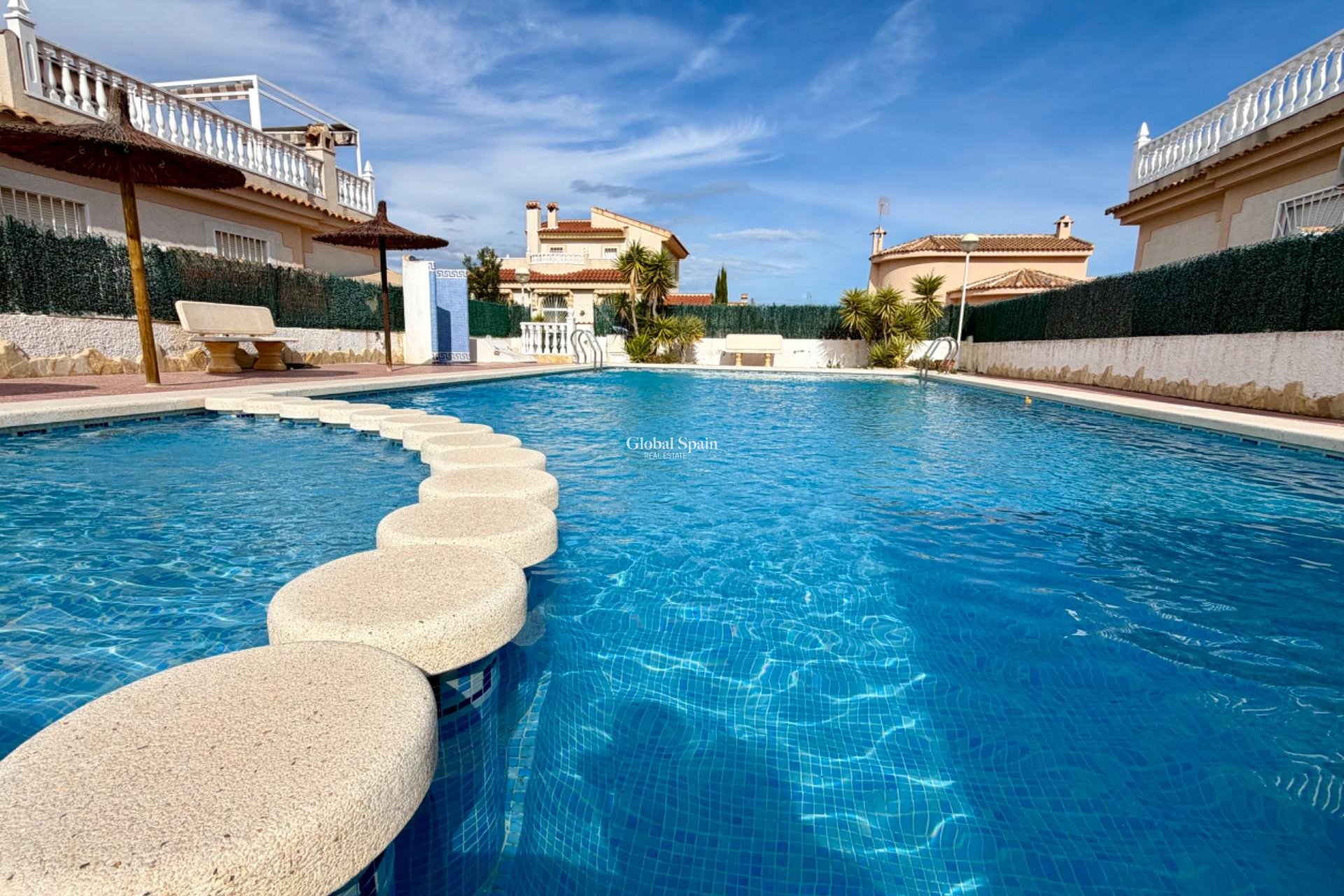 Resale - HOUSE -
ROJALES - Pueblo