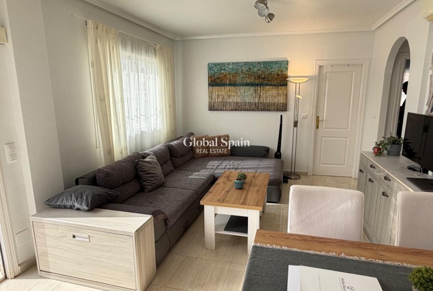 Resale - HOUSE -
ROJALES - Pueblo