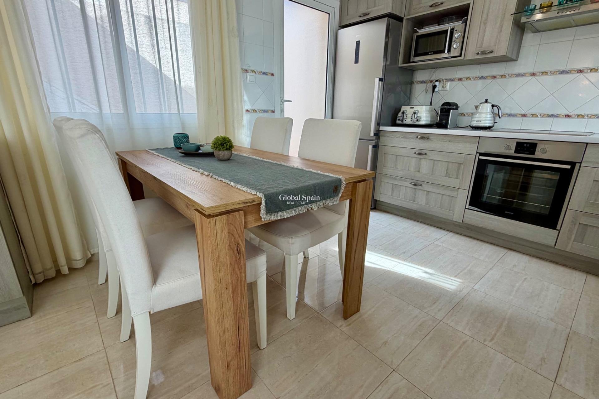 Resale - HOUSE -
ROJALES - Pueblo