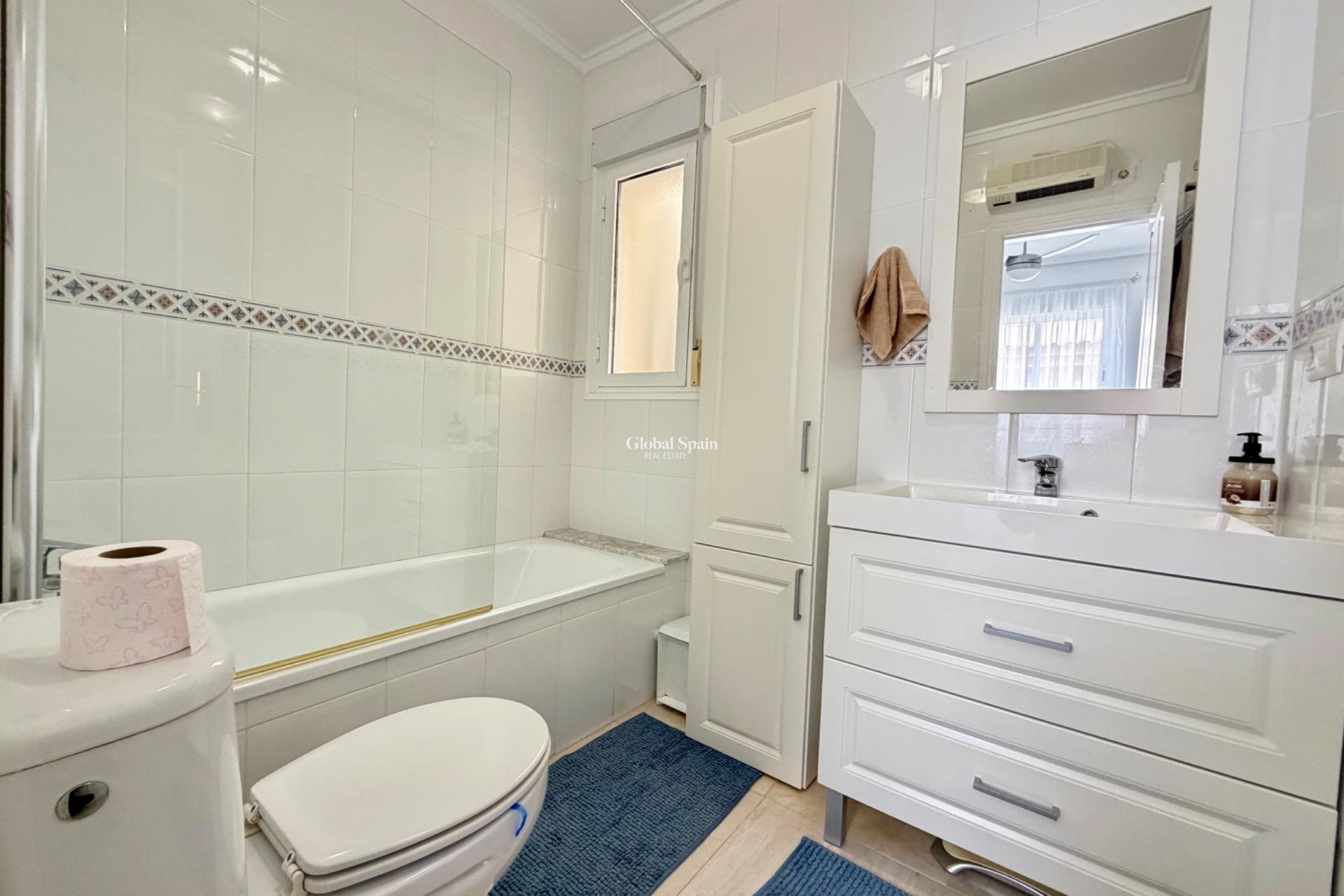 Resale - HOUSE -
ROJALES - Pueblo