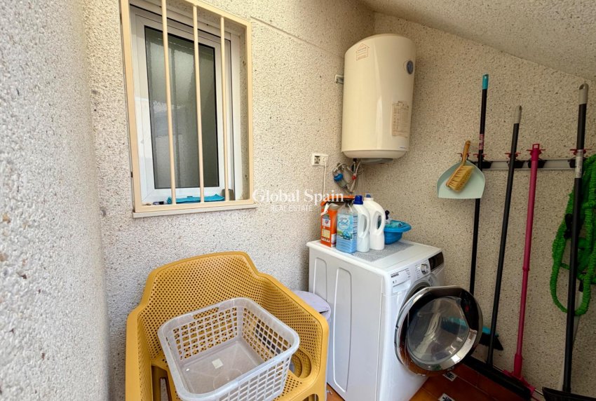 Resale - HOUSE -
ROJALES - Pueblo