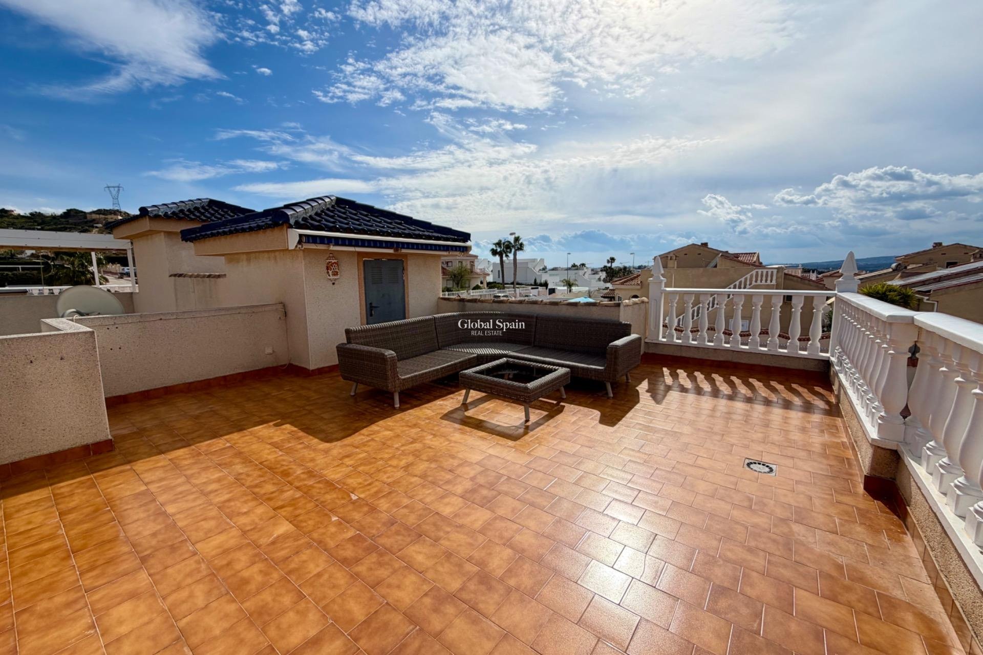 Resale - HOUSE -
ROJALES - Pueblo