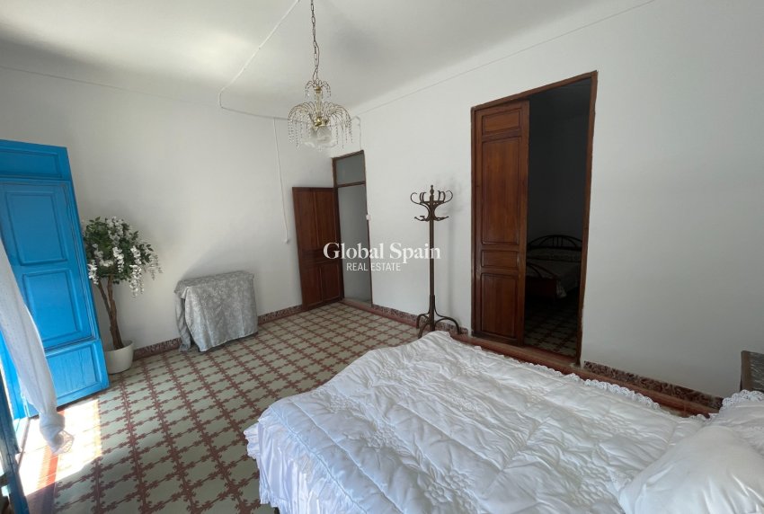 Resale - House -
ROJALES - Rojales