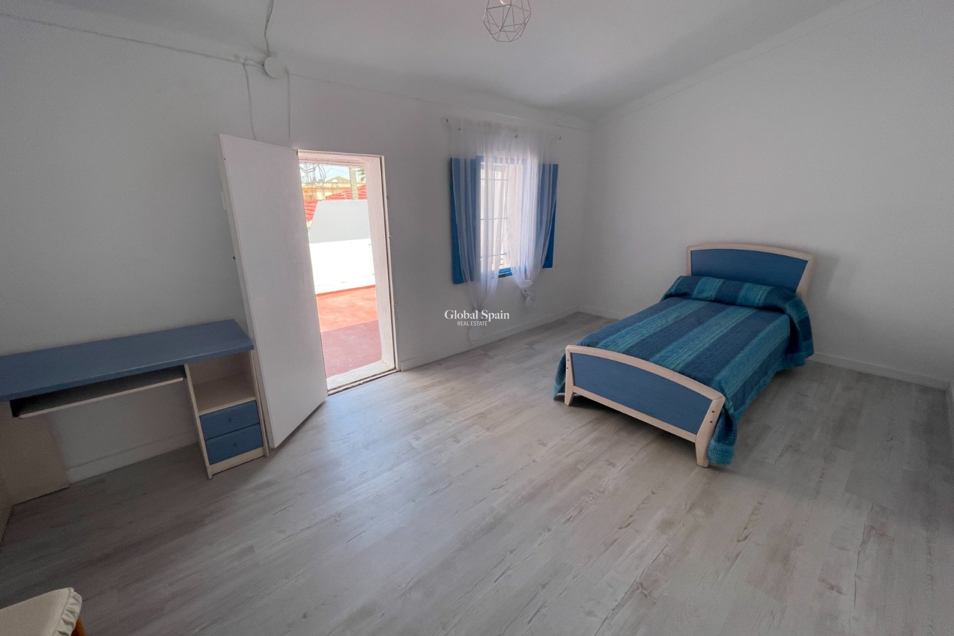 Resale - House -
ROJALES - Rojales