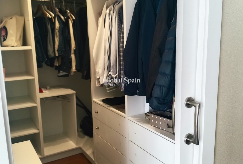 Resale - HOUSE -
ROLDÁN - Inland