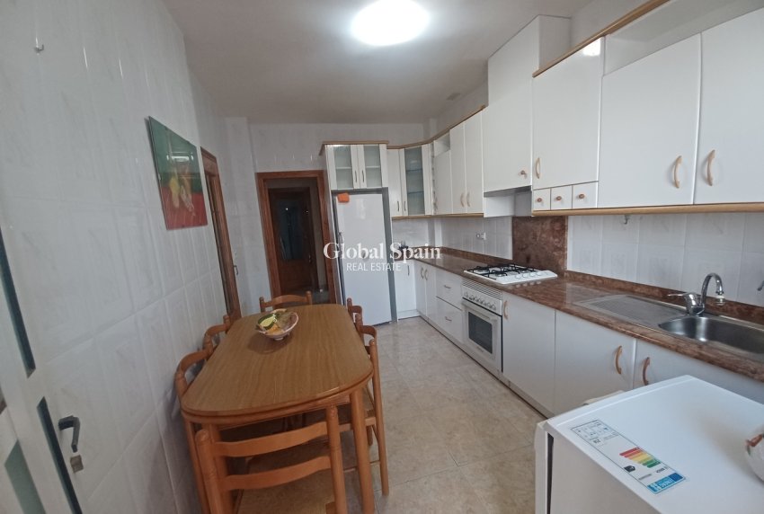 Resale - HOUSE -
ROLDÁN - Inland