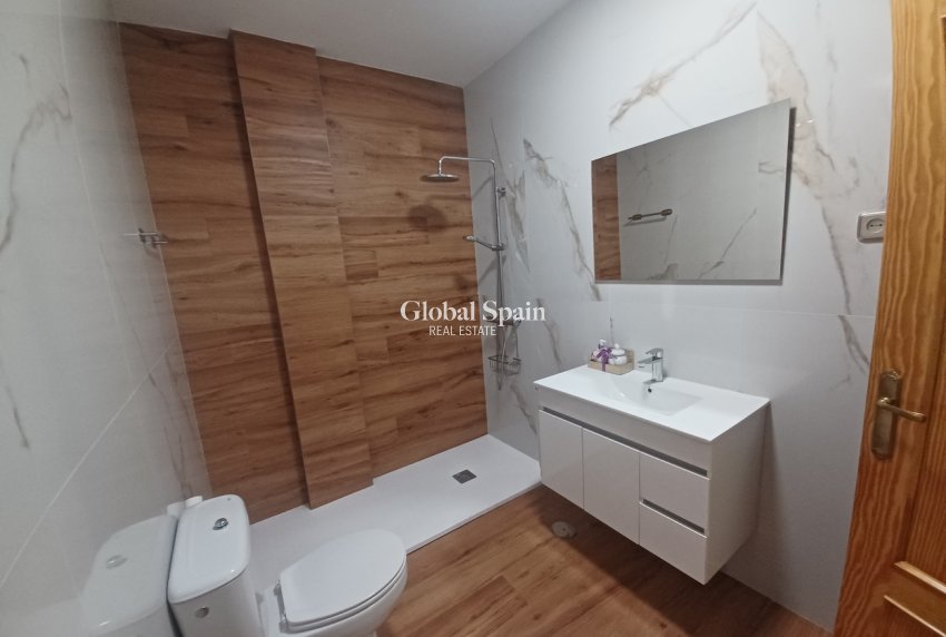 Resale - HOUSE -
ROLDÁN - Inland