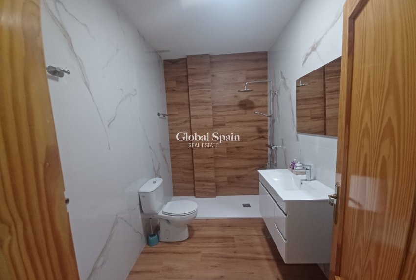 Resale - HOUSE -
ROLDÁN - Inland