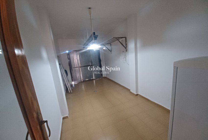 Resale - HOUSE -
ROLDÁN - Inland