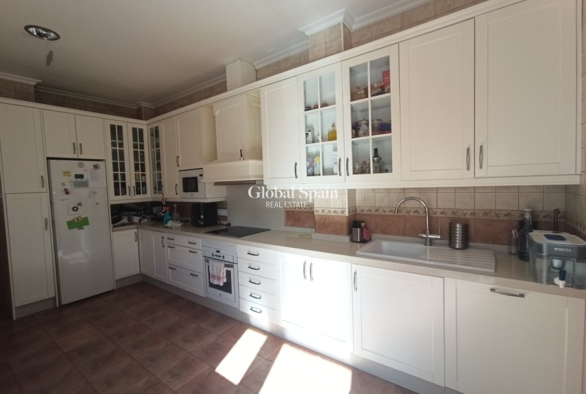 Resale - HOUSE -
ROLDÁN - Inland