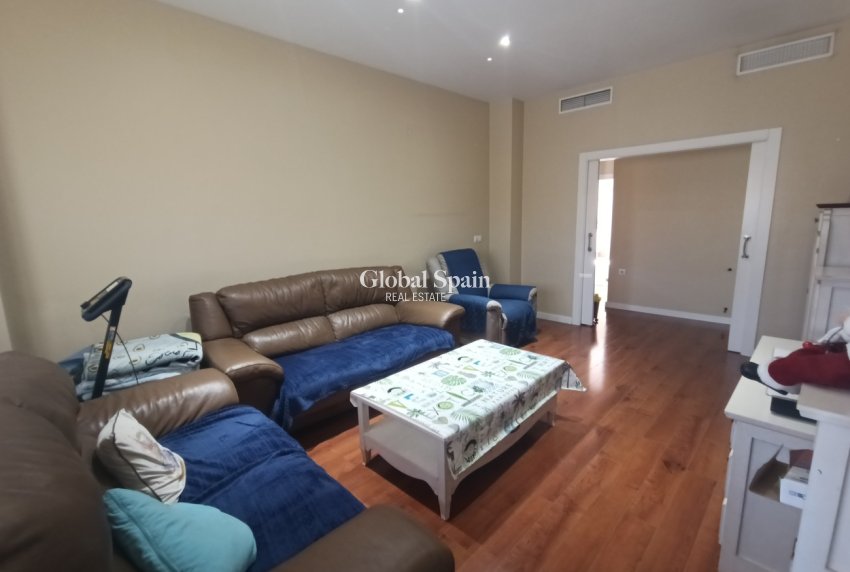 Resale - HOUSE -
ROLDÁN - Inland