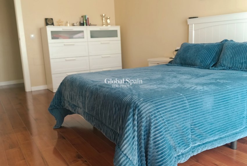 Resale - HOUSE -
ROLDÁN - Inland