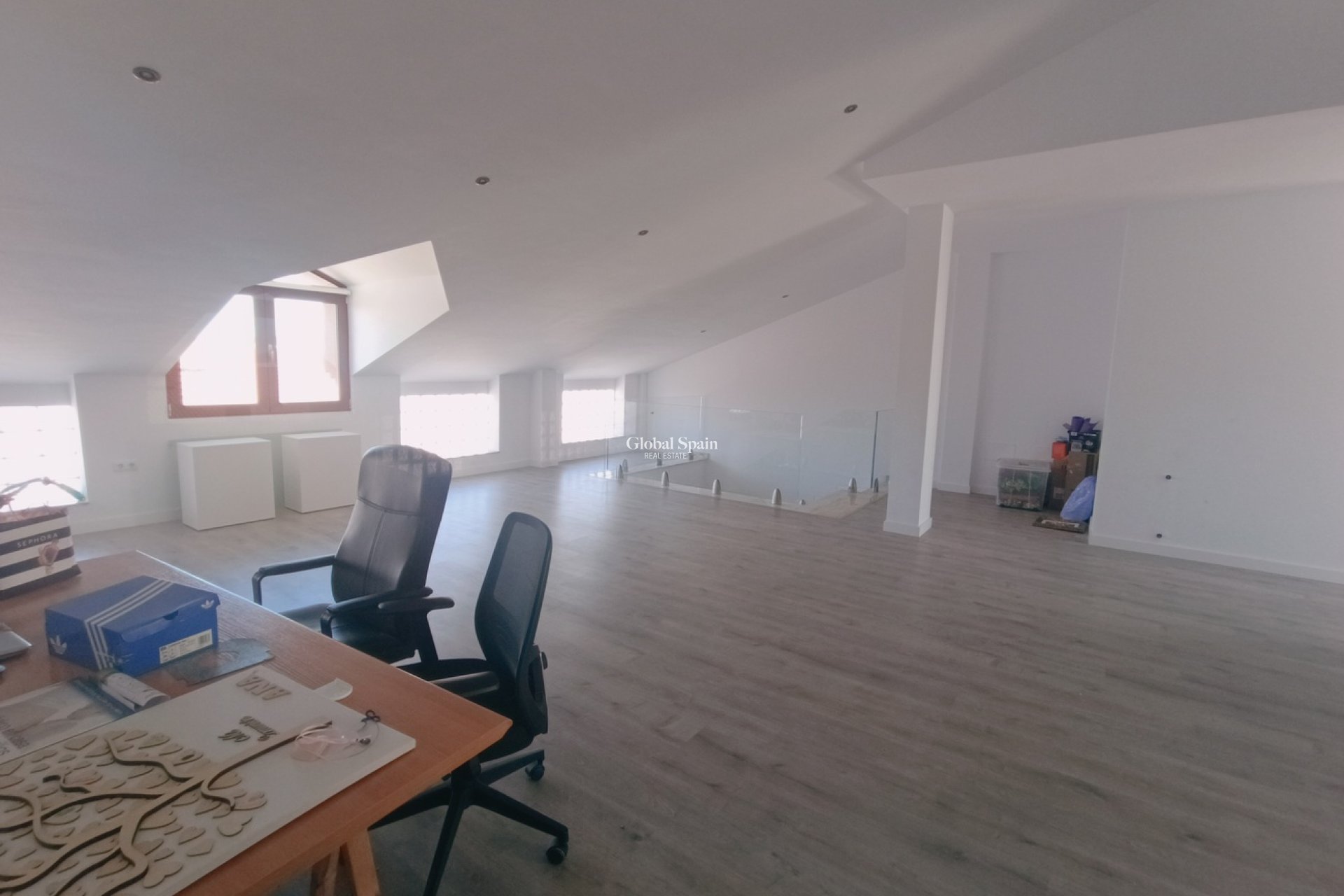 Resale - HOUSE -
ROLDÁN - Inland