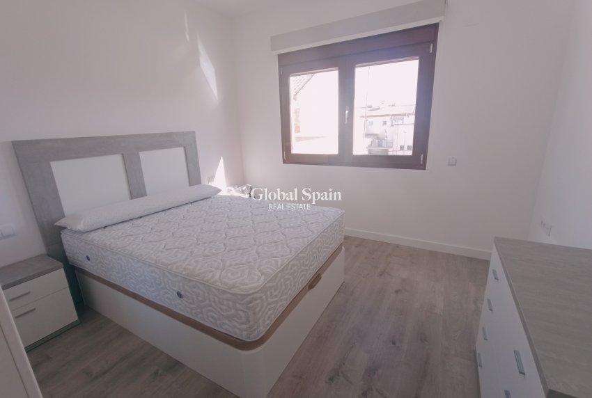 Resale - HOUSE -
ROLDÁN - Inland